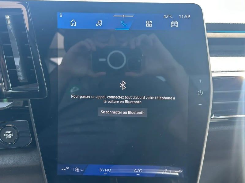 Photo de la voiture RENAULT AUSTRAL E-Tech full hybrid 200 GSR2 Techno