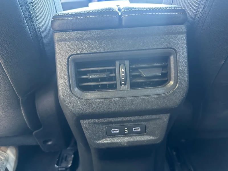 Photo de la voiture RENAULT AUSTRAL E-Tech full hybrid 200 GSR2 Techno
