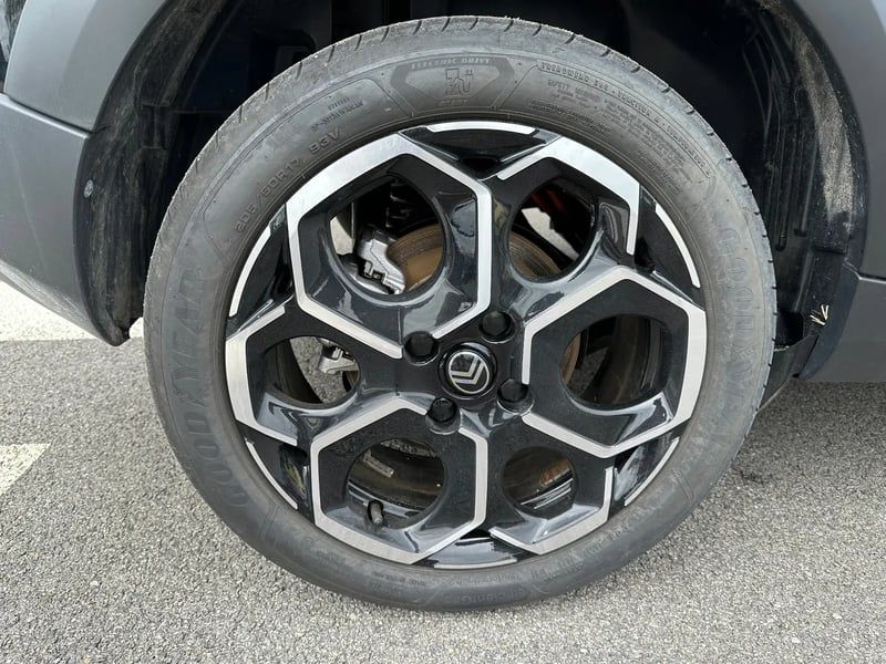 Photo de la voiture CITROEN E-C3 113 ch Max