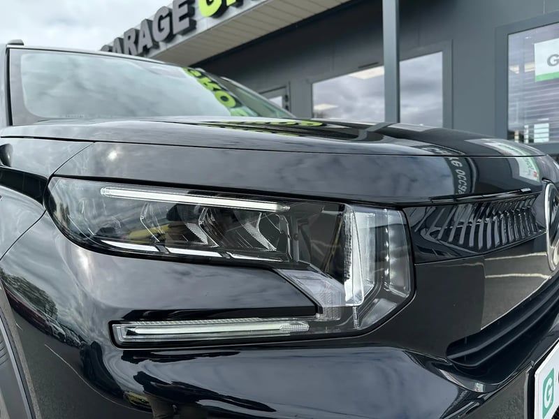 Photo de la voiture CITROEN E-C3 113 ch Max