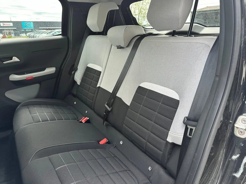 Photo de la voiture CITROEN E-C3 113 ch Max