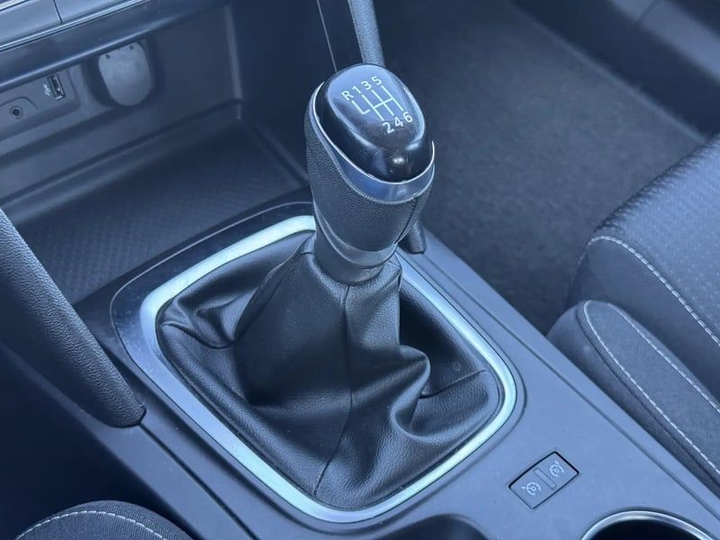 Photo de la voiture RENAULT MEGANE IV BERLINE dCi 130 Energy Zen