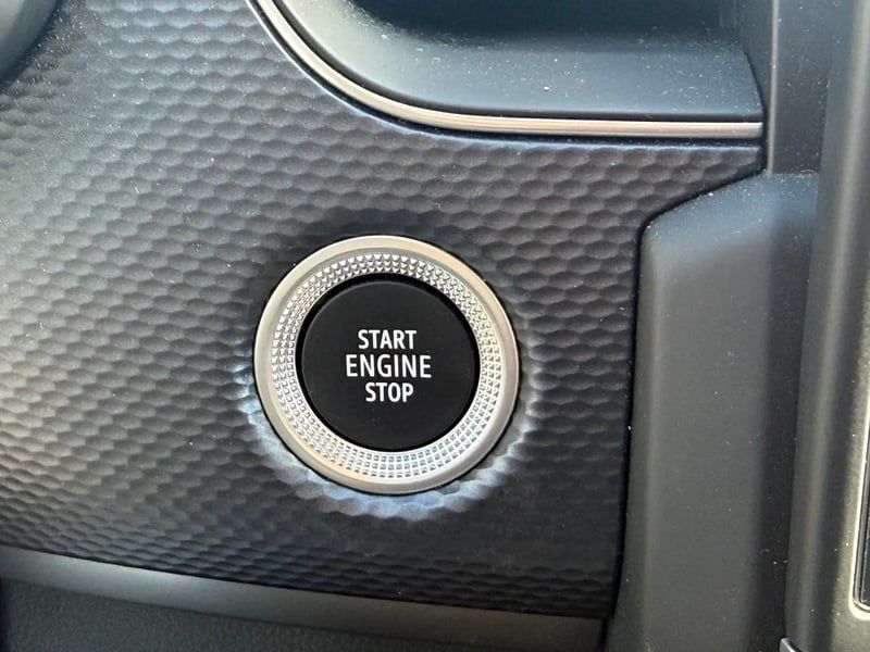 Photo de la voiture RENAULT ARKANA mild hybrid 140 EDC GSR2 Evolution