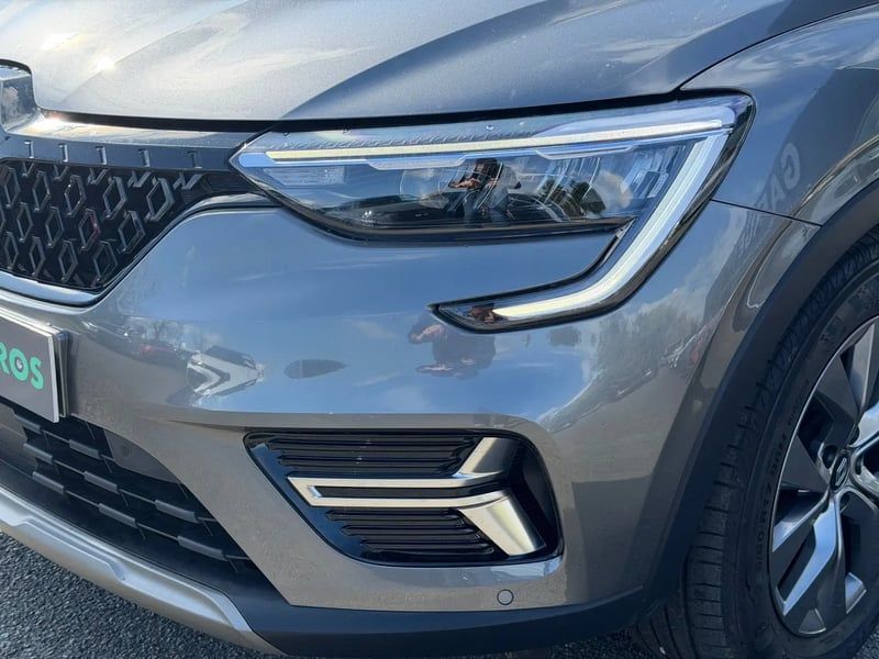 Photo de la voiture RENAULT ARKANA mild hybrid 140 EDC GSR2 Evolution