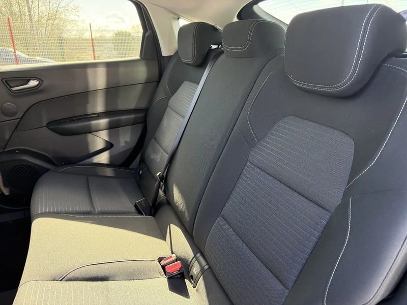 Photo de la voiture RENAULT ARKANA mild hybrid 140 EDC GSR2 Evolution