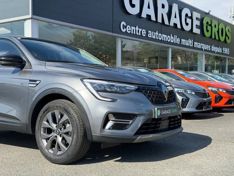 Photo de la voiture RENAULT ARKANA mild hybrid 140 EDC GSR2 Evolution