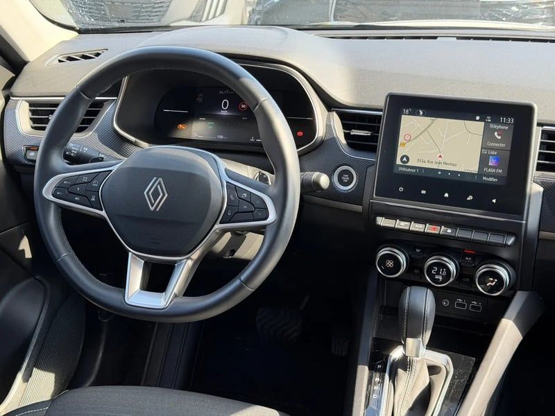 Photo de la voiture RENAULT ARKANA mild hybrid 140 EDC GSR2 Evolution