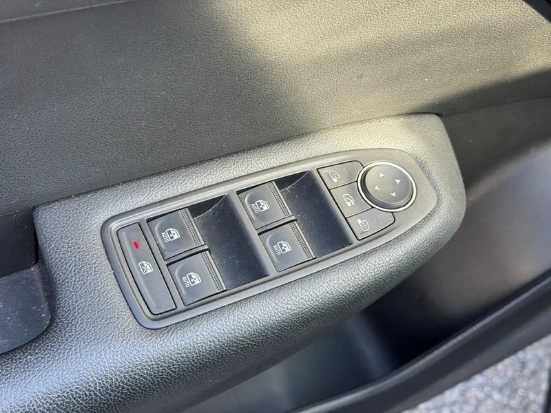 Photo de la voiture RENAULT ARKANA mild hybrid 140 EDC GSR2 Evolution