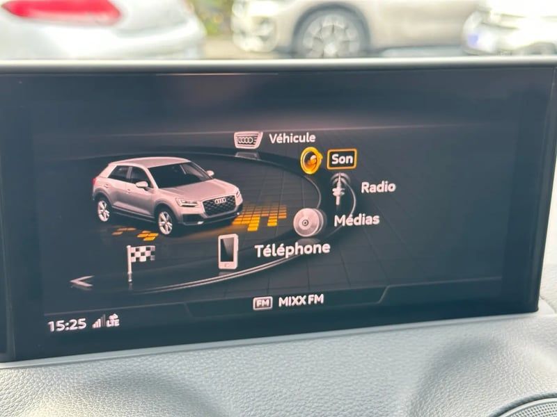 Photo de la voiture AUDI Q2 35 TFSI 150 S tronic 7 S line