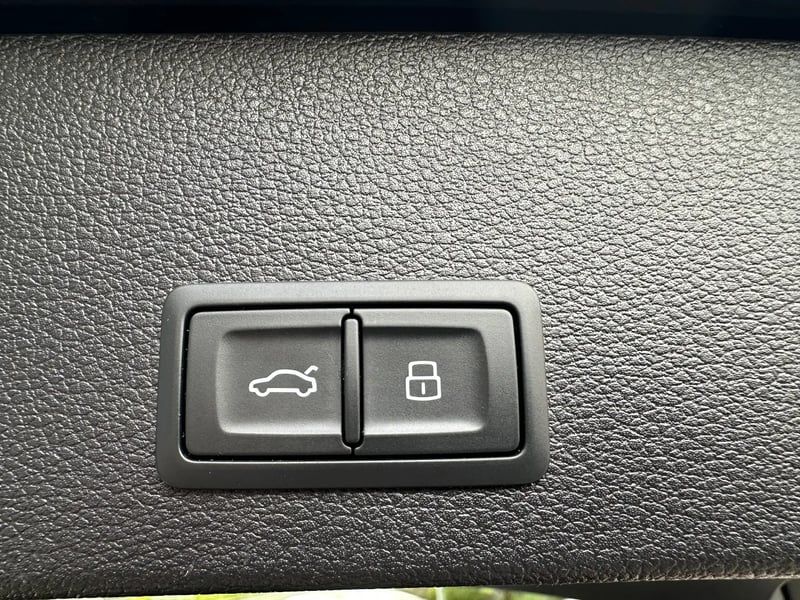 Photo de la voiture AUDI Q2 35 TFSI 150 S tronic 7 S line