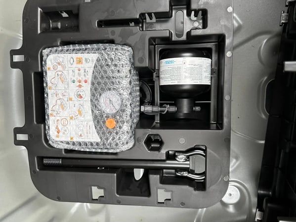 Photo de la voiture RENAULT CLIO V TCe 90 X-Tronic Evolution