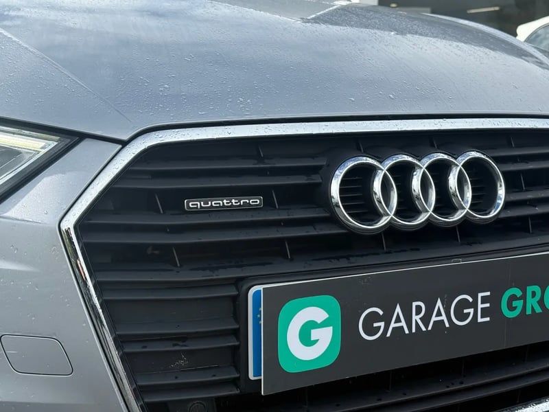 Photo de la voiture AUDI A3 SPORTBACK 40 TFSI 190 S tronic 7 Quattro Sport