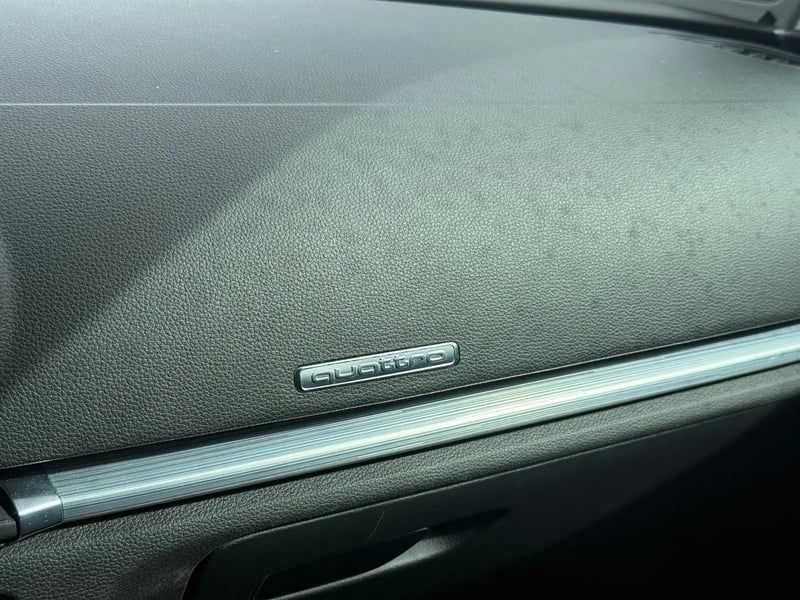 Photo de la voiture AUDI A3 SPORTBACK 40 TFSI 190 S tronic 7 Quattro Sport