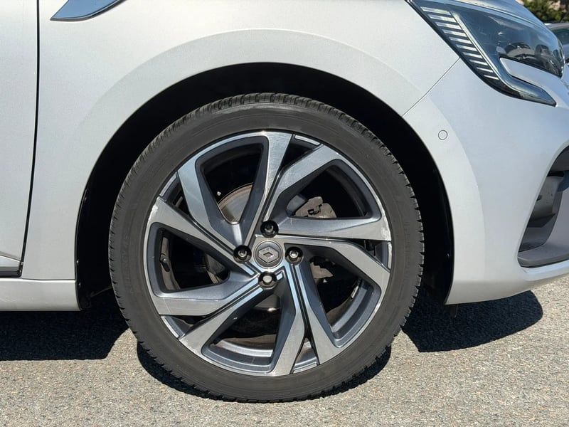 Photo de la voiture RENAULT CLIO V TCe 90 RS Line