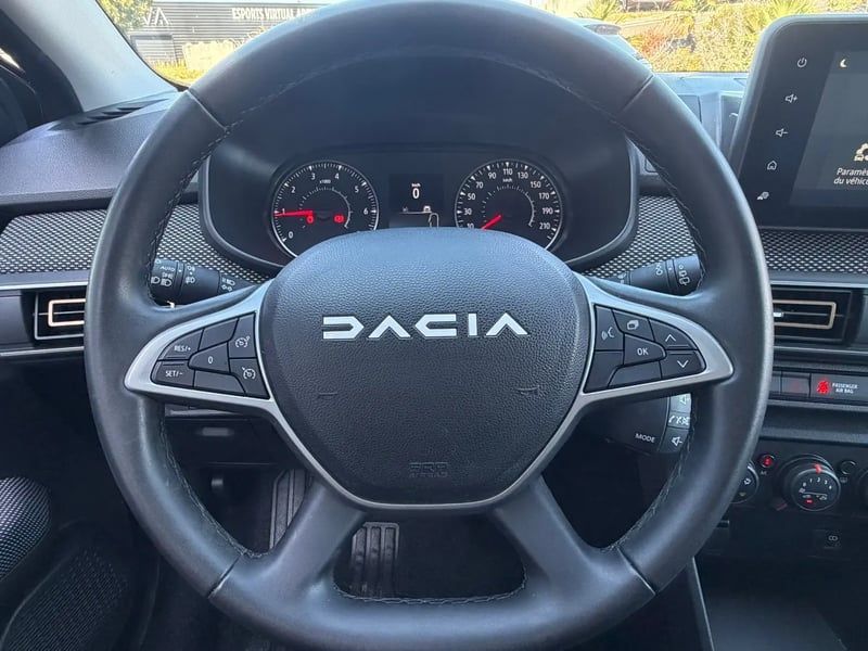 Photo de la voiture DACIA SANDERO ECO-G 100 Stepway Expression