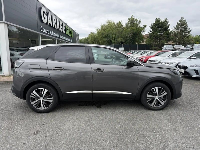 Photo de la voiture PEUGEOT 3008 Hybrid 180 e-EAT8 Allure Pack