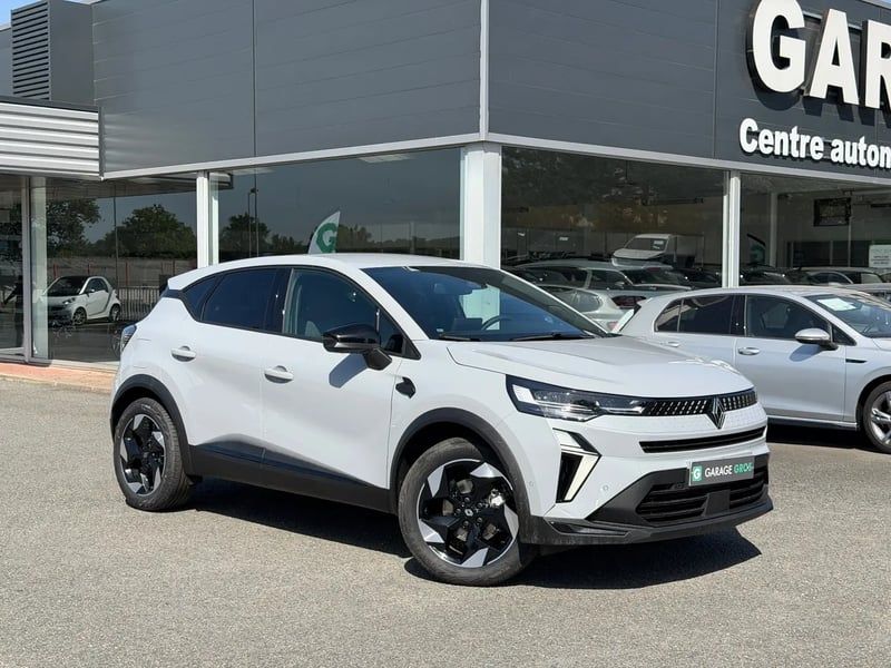 Photo de la voiture RENAULT CAPTUR E-Tech full hybrid 160 ch Techno