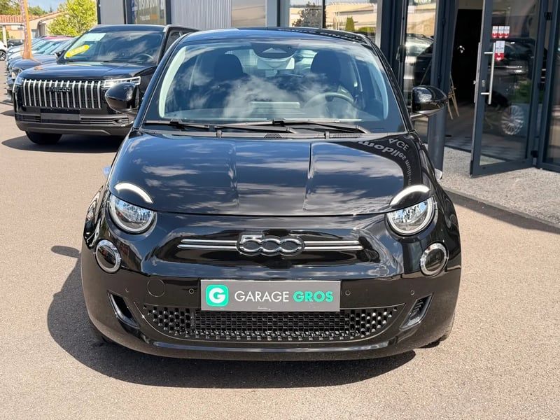 Photo de la voiture FIAT 500e BERLINE 500 e 95 ch Nouvelle 500