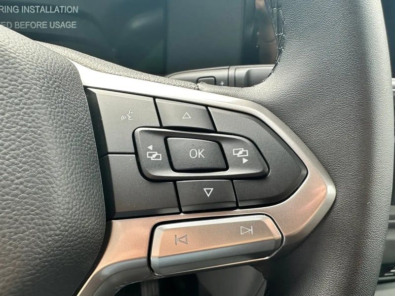 Photo de la voiture VOLKSWAGEN TRANSPORTER PROCAB L1H1 2.0 TDI 170 BVA8 BUSINESS