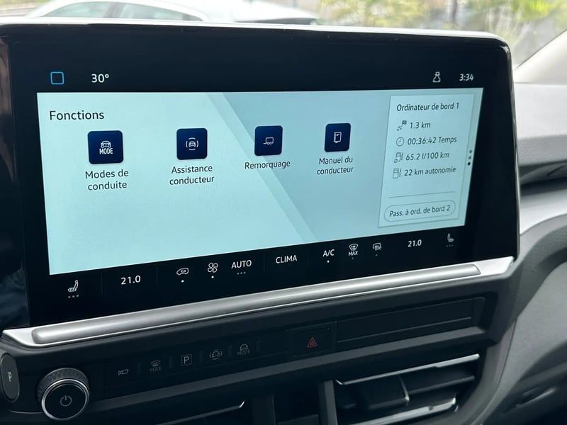 Photo de la voiture VOLKSWAGEN TRANSPORTER PROCAB L1H1 2.0 TDI 170 BVA8 BUSINESS