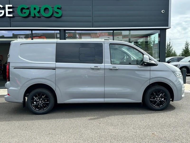 Photo de la voiture VOLKSWAGEN TRANSPORTER PROCAB L1H1 2.0 TDI 170 BVA8 BUSINESS