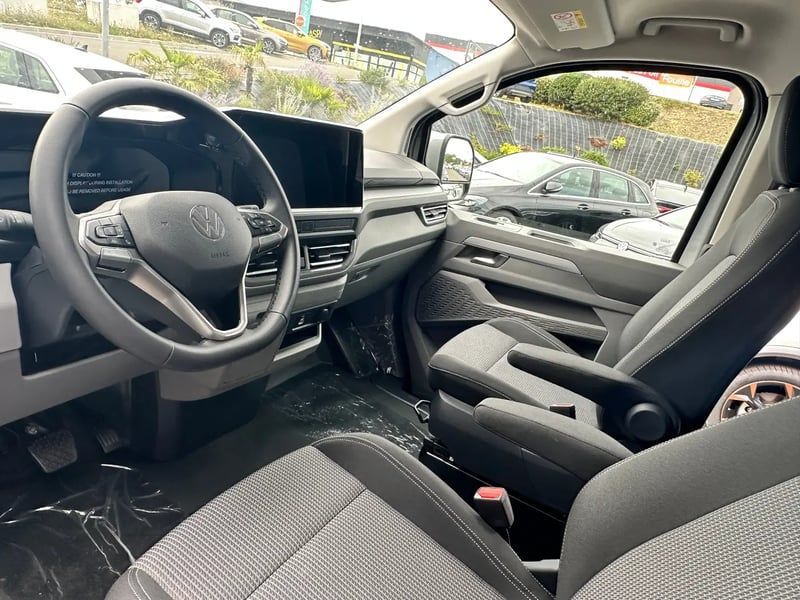 Photo de la voiture VOLKSWAGEN TRANSPORTER PROCAB L1H1 2.0 TDI 170 BVA8 BUSINESS