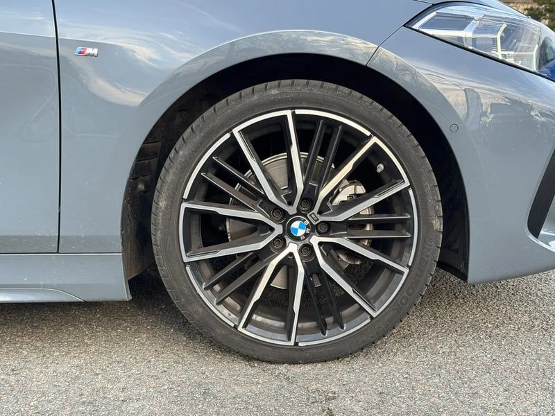 Photo de la voiture BMW SERIE 1 F40 118d 150 ch BVA8 M Sport