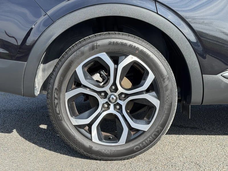 Photo de la voiture RENAULT ARKANA E-Tech hybride 145 - 22 Techno