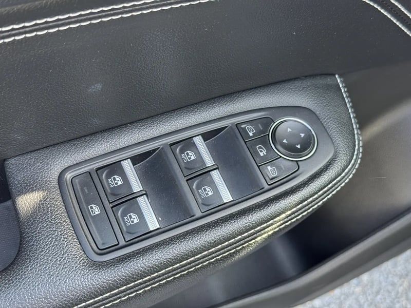 Photo de la voiture RENAULT ARKANA E-Tech hybride 145 - 22 Techno