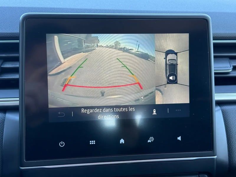 Photo de la voiture RENAULT CAPTUR TCe 90 - 21 Intens