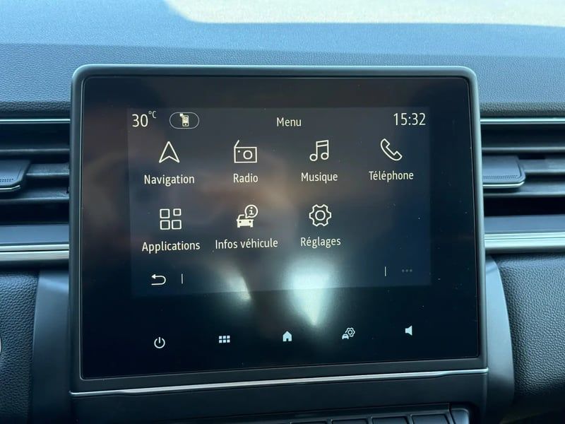 Photo de la voiture RENAULT CAPTUR TCe 90 - 21 Intens