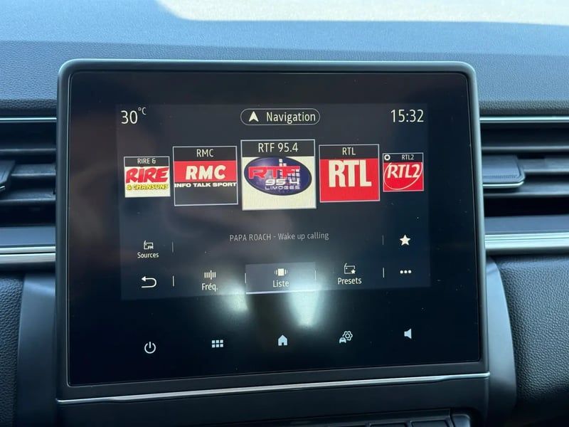 Photo de la voiture RENAULT CAPTUR TCe 90 - 21 Intens