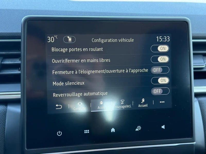 Photo de la voiture RENAULT CAPTUR TCe 90 - 21 Intens