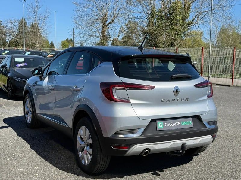 Photo de la voiture RENAULT CAPTUR TCe 90 - 21 Intens
