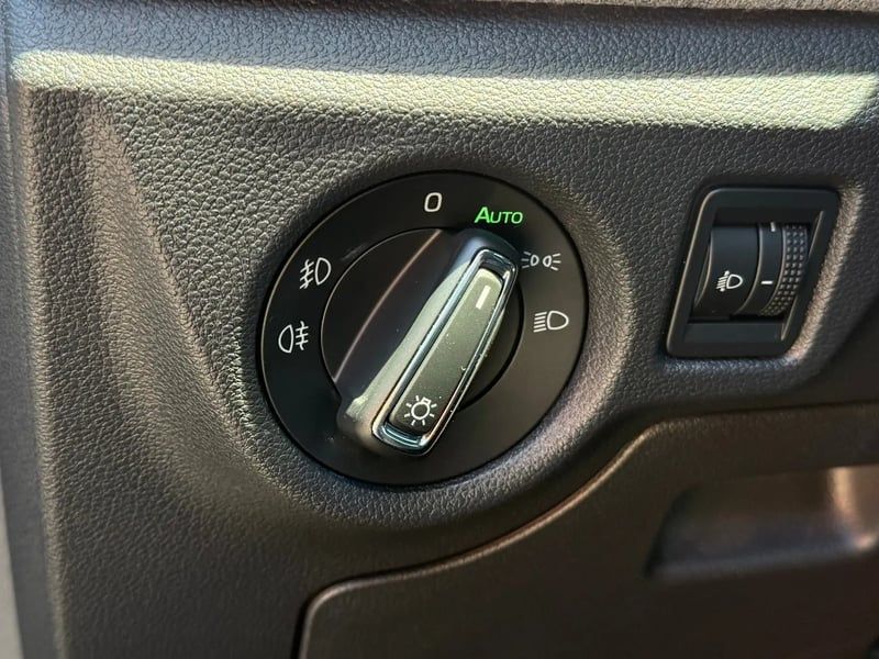 Photo de la voiture SKODA SCALA 1.0 TSI Evo 2 116 ch BVM6 Selection