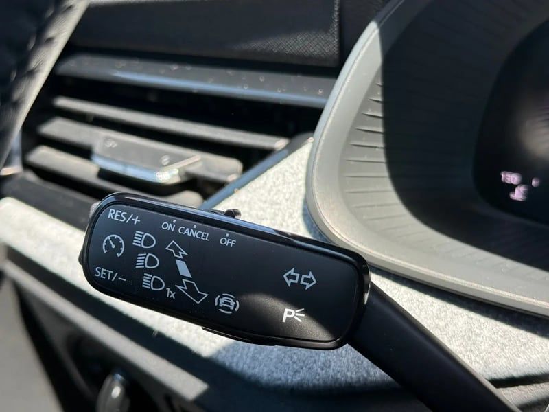 Photo de la voiture SKODA SCALA 1.0 TSI Evo 2 116 ch BVM6 Selection