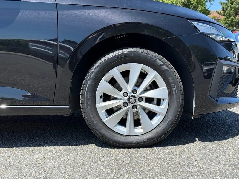 Photo de la voiture SKODA SCALA 1.0 TSI Evo 2 116 ch BVM6 Selection