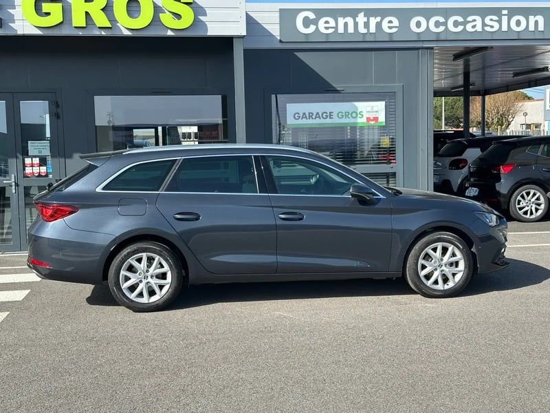 Photo de la voiture SEAT LEON SPORTSTOURER 2.0 TDI 115 BVM6 Business