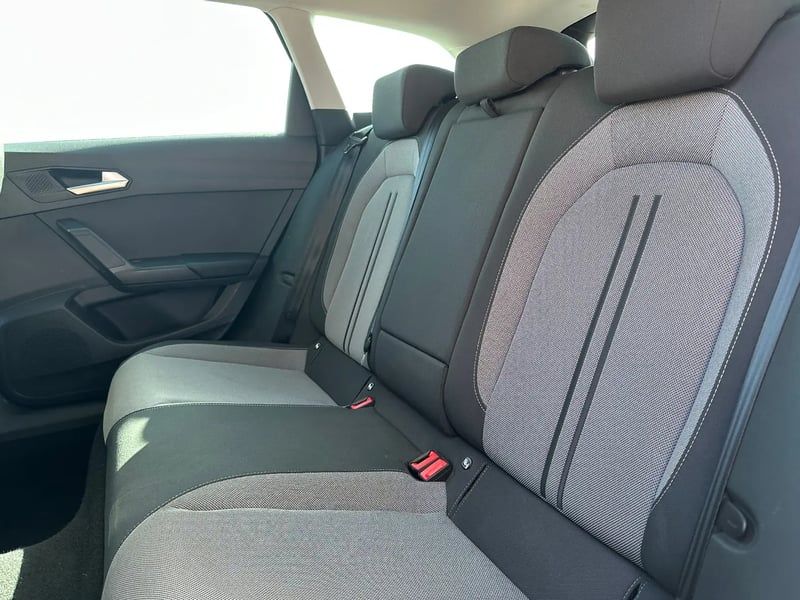 Photo de la voiture SEAT LEON SPORTSTOURER 2.0 TDI 115 BVM6 Business