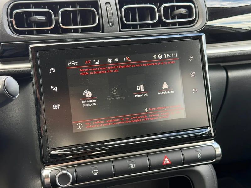 Photo de la voiture CITROEN C3 PureTech 83 S&S BVM5 Shine