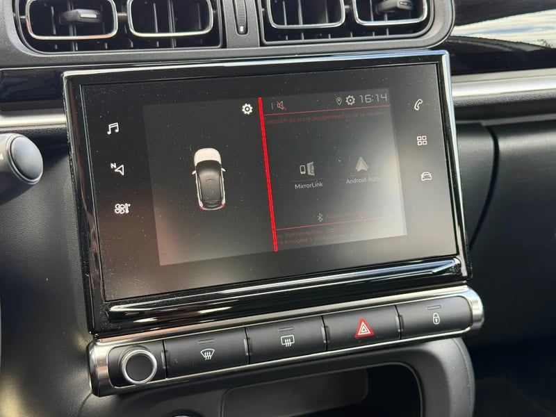 Photo de la voiture CITROEN C3 PureTech 83 S&S BVM5 Shine