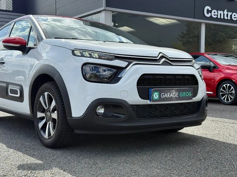 Photo de la voiture CITROEN C3 PureTech 83 S&S BVM5 Shine