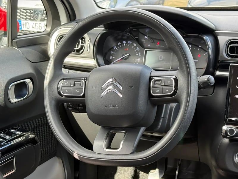 Photo de la voiture CITROEN C3 PureTech 83 S&S BVM5 Shine