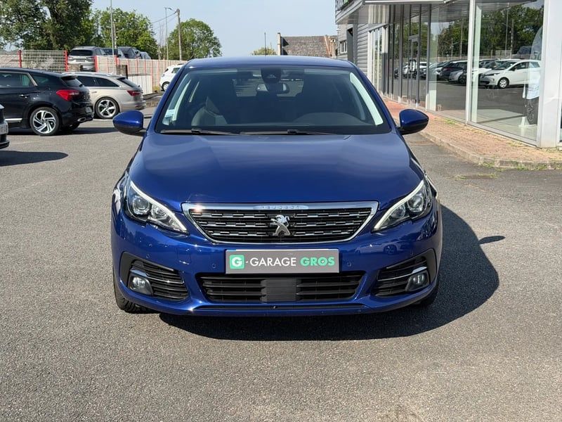 Photo de la voiture PEUGEOT 308 BlueHDi 130ch S&S EAT8 Tech Edition
