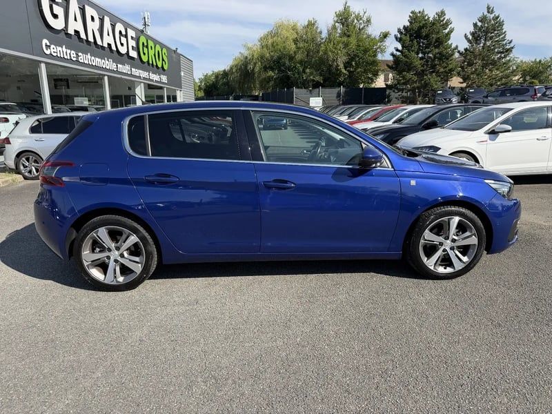 Photo de la voiture PEUGEOT 308 BlueHDi 130ch S&S EAT8 Tech Edition