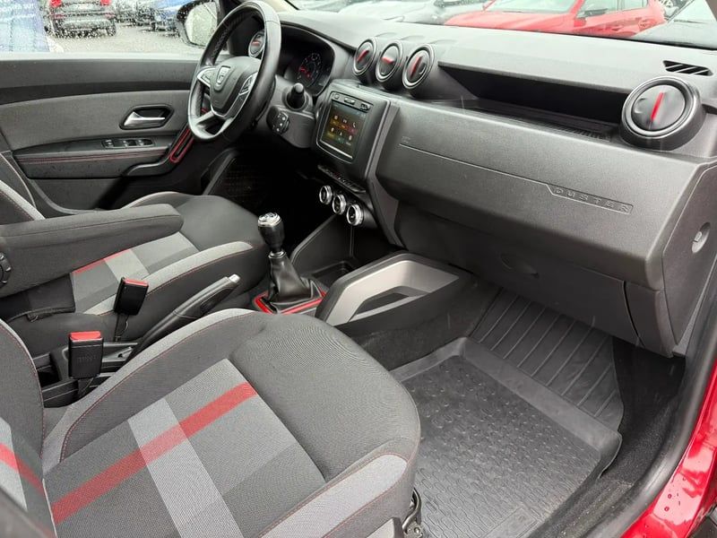 Photo de la voiture DACIA DUSTER Blue dCi 115 4x2 SL Techroad