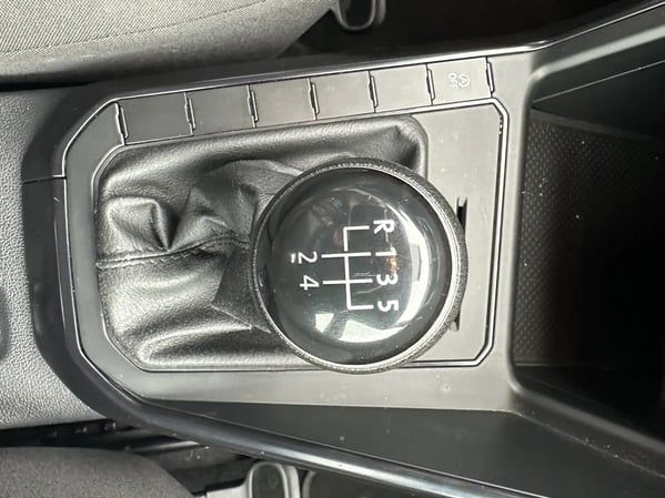 Photo de la voiture VOLKSWAGEN POLO 1.0 80 S&S BVM5 Trendline