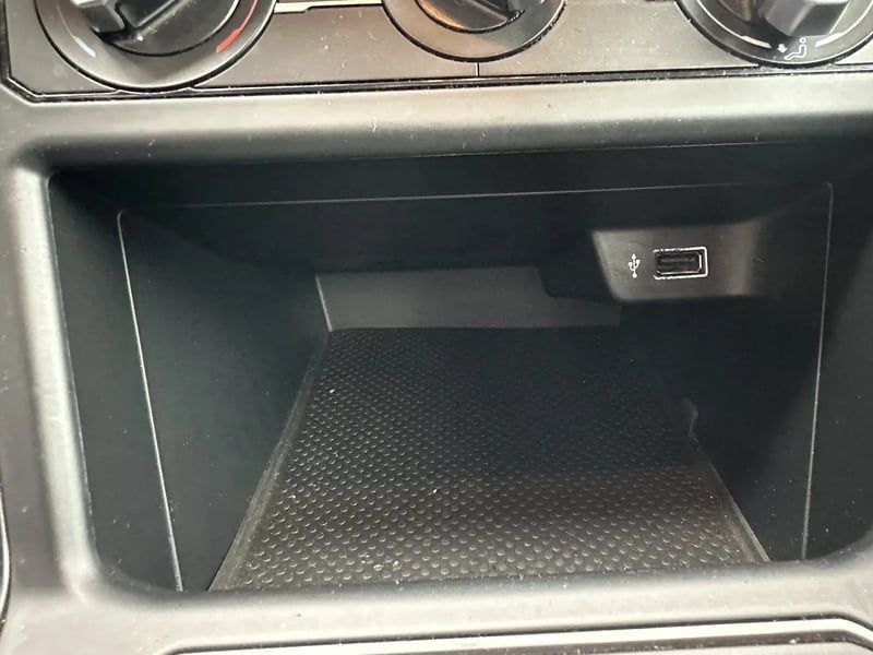 Photo de la voiture VOLKSWAGEN POLO 1.0 80 S&S BVM5 Trendline