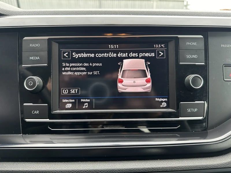 Photo de la voiture VOLKSWAGEN POLO 1.0 80 S&S BVM5 Trendline