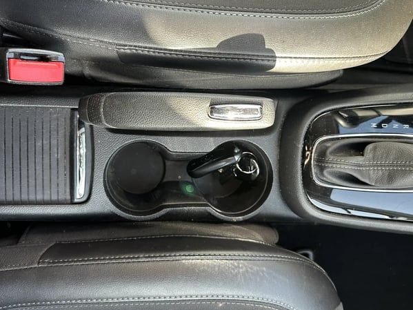 Photo de la voiture OPEL MOKKA X 1.6 CDTI - 136 ch 4x2 BVA6 Midnight Edition